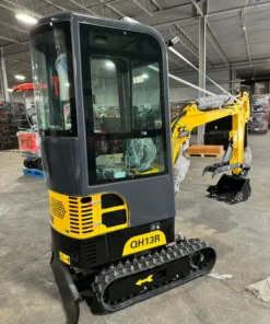 1 Ton, R420D Gasoline Mini Excavator w/ Enclosed Cab | QH13R - williamstractors.com
